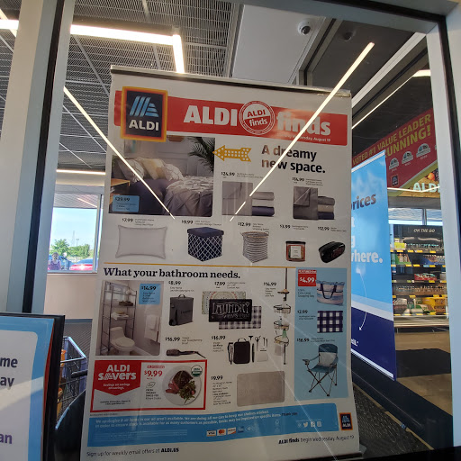 Supermarket «ALDI», reviews and photos, 3586 Steelyard Dr, Cleveland, OH 44109, USA