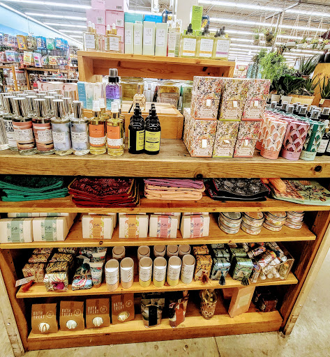 Furniture Store «Cost Plus World Market», reviews and photos, 2155 W 22nd St #500, Oak Brook, IL 60523, USA