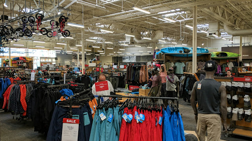 Camping Store «REI», reviews and photos, 2643 Edmondson Rd, Cincinnati, OH 45209, USA