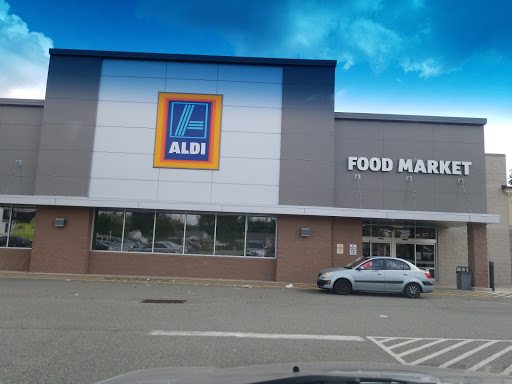 Supermarket «ALDI», reviews and photos, 156 W Browning Rd, Bellmawr, NJ 08031, USA
