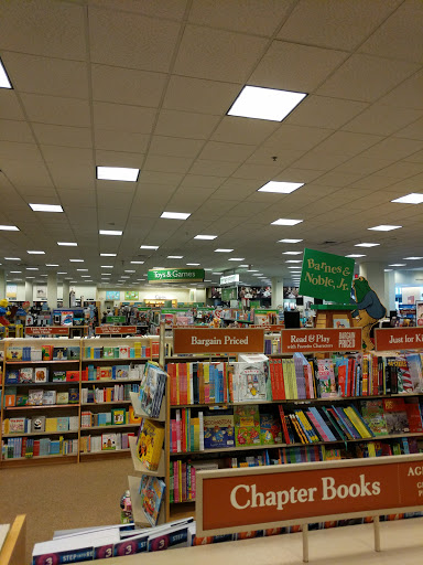 Book Store «Barnes & Noble», reviews and photos, 112 Eisenhower Pkwy, Livingston, NJ 07039, USA