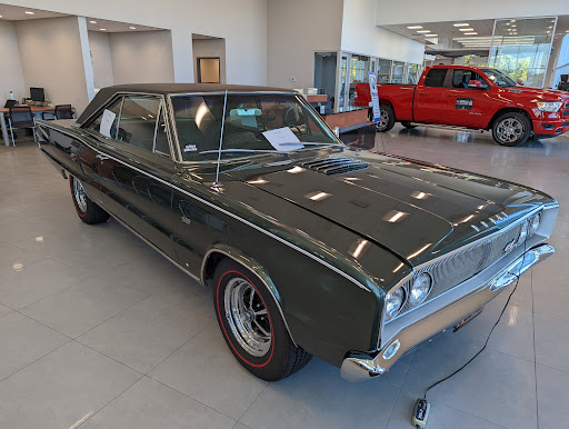 Car Dealer «Boniface-Hiers Chrysler Dodge Jeep», reviews and photos, 1775 E Merritt Island Causeway, Merritt Island, FL 32952, USA