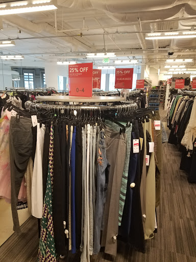 Department Store «Nordstrom Rack 12th Street», reviews and photos, 555 12th St NW c120, Washington, DC 20004, USA