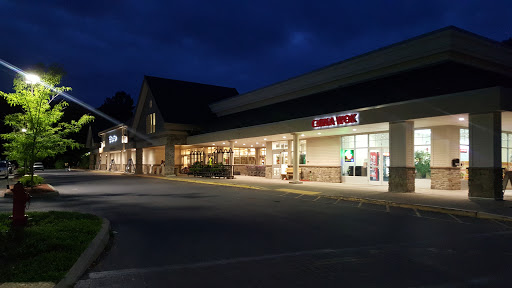 Shopping Mall «Hyde Park Mall», reviews and photos, 3999 Albany Post Rd, Hyde Park, NY 12538, USA