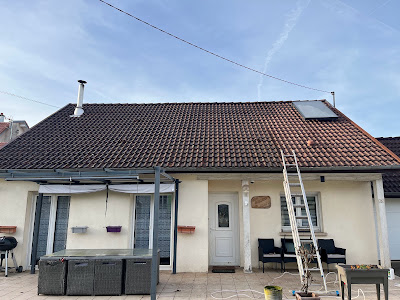 CF Couverture Roye 70 - Couvreur, réparation de toiture, nettoyage démoussage de toiture, pose de gouttière dans la Haute Saône 70 Franche Comté à Roye