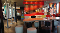 Atmosphère du Restauration rapide McDonald's à Saint-Germain-lès-Corbeil - n°11