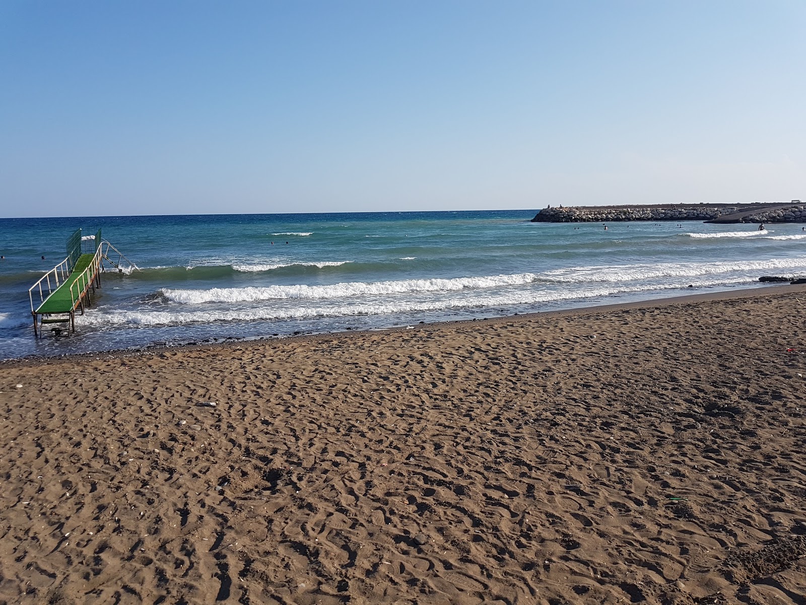 Foto van Arpacbahsis beach voorzieningenruimte