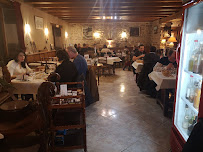 Atmosphère du Restaurant français Auberge Les Granges du Liège à Les Monts-Ronds - n°18