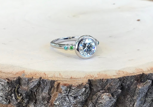 Jewelry Store «MUSE», reviews and photos, 279 Water St, Warren, RI 02885, USA