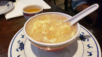 Soupe de poulet du Restaurant chinois Fleurs de Mai à Paris - n°4