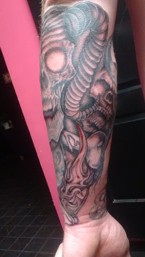 Tattoo Shop «All Star Ink Tattoo», reviews and photos, 429 William Floyd Pkwy, Shirley, NY 11967, USA