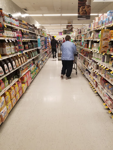 Grocery Store «Stop & Shop», reviews and photos, 111 Vredenburgh Ave, Yonkers, NY 10704, USA