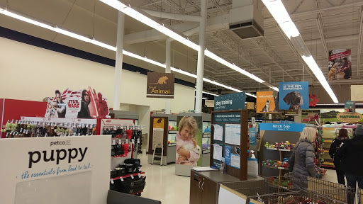 Pet Supply Store «Petco Animal Supplies», reviews and photos, 6181 Old Dobbin Ln #800, Columbia, MD 21045, USA