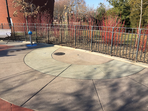 Park «Elmhurst Park», reviews and photos, 57th Ave & Grand avenue, Queens, NY 11373, USA