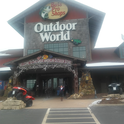 Sporting Goods Store «Bass Pro Shops», reviews and photos, 6425 Daniel Burnham Dr, Portage, IN 46368, USA