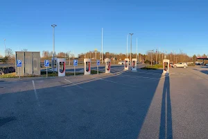 Tesla Supercharger image