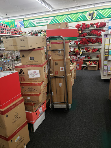 Dollar Store «Dollar Tree», reviews and photos, 1155 W 14 Mile Rd, Clawson, MI 48017, USA