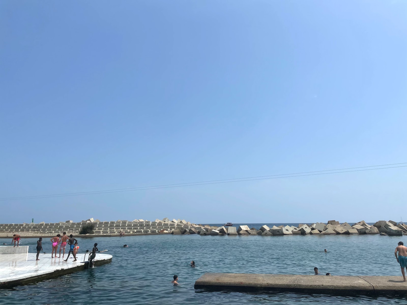 Photo de Platja de Banys Forum - endroit populaire parmi les connaisseurs de la détente