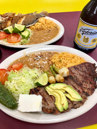 Grocery Store «La Superior», reviews and photos, 2213 Carmack Blvd, Columbia, TN 38401, USA