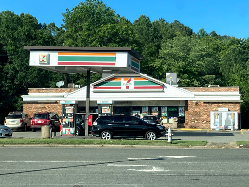 7-Eleven, 10126 Kings Dominion Blvd, Doswell, VA 23047, USA, 