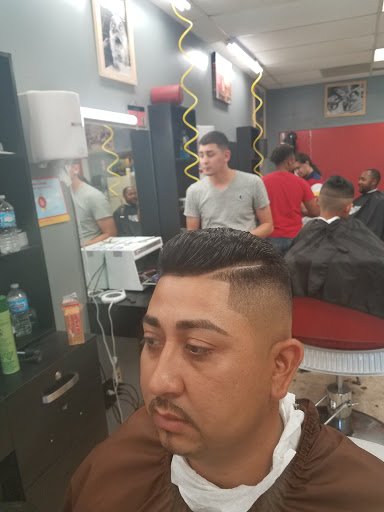 Barber Shop «Dream Team Barber Shop», reviews and photos, 7107 Turfway Rd, Florence, KY 41042, USA