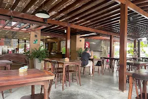 Manjericão Restaurante image