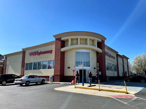 CVS, 8117 Leesburg Pike, Vienna, VA 22182, USA, 