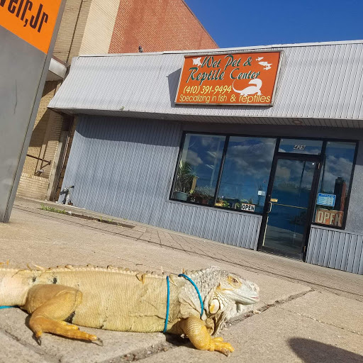 Wet Pet & Reptile Center, 429 Eastern Blvd, Essex, MD 21221, USA, 