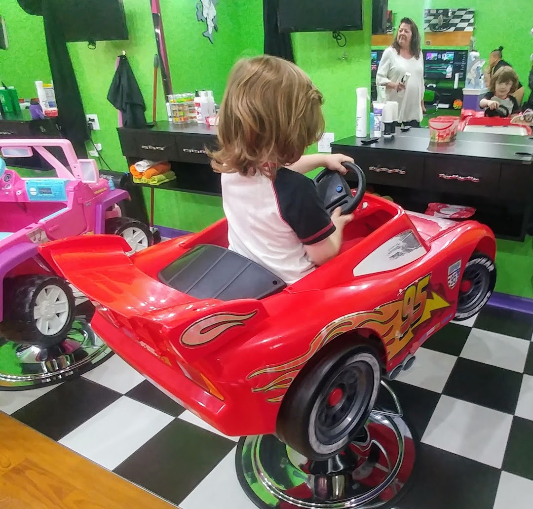 Sharkeys Cuts for Kids - Bradenton, FL