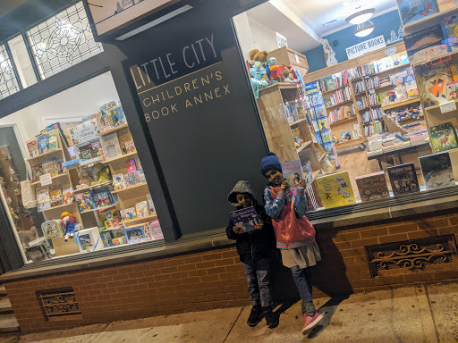 Book Store «Little City Books», reviews and photos, 100 Bloomfield St, Hoboken, NJ 07030, USA