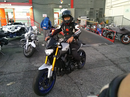 Yamaha Motorcycle Dealer «Pasadena Yamaha», reviews and photos, 2650 E Colorado Blvd, Pasadena, CA 91107, USA