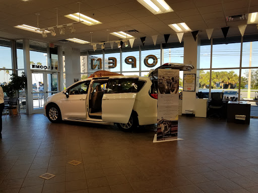 Car Dealer «Gator Chrysler Dodge Jeep», reviews and photos, 840 S Harbor City Blvd, Melbourne, FL 32901, USA