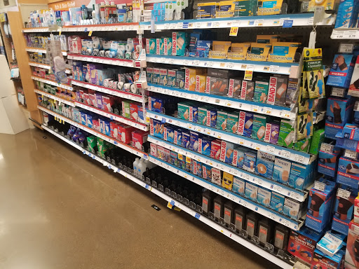 Grocery Store «Kroger», reviews and photos, 110 Dover Crossing Rd, Clarksville, TN 37042, USA