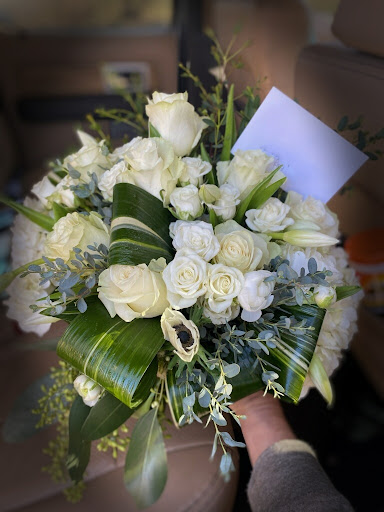 Florist «Scentaments Flowers & Gift Shop», reviews and photos, 214 Shevel Dr, Goodlettsville, TN 37072, USA