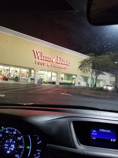 Grocery Store «Winn-Dixie», reviews and photos, 3200 N Ashley St, Valdosta, GA 31602, USA
