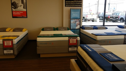 Mattress Store «Mattress Firm Richmond», reviews and photos, 4404 National Rd E, Richmond, IN 47374, USA