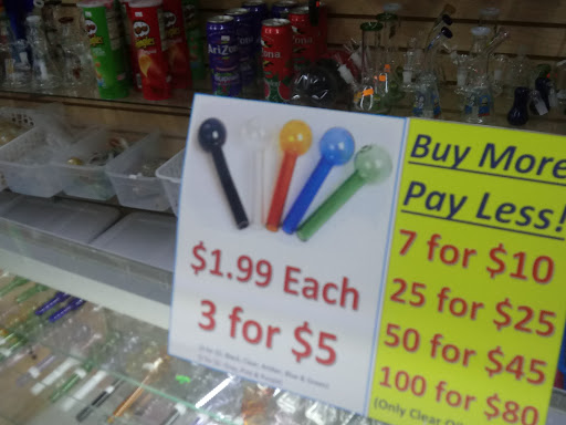 Vaporizer Store «210 Discount Store», reviews and photos, 4906 W Commerce St, San Antonio, TX 78237, USA