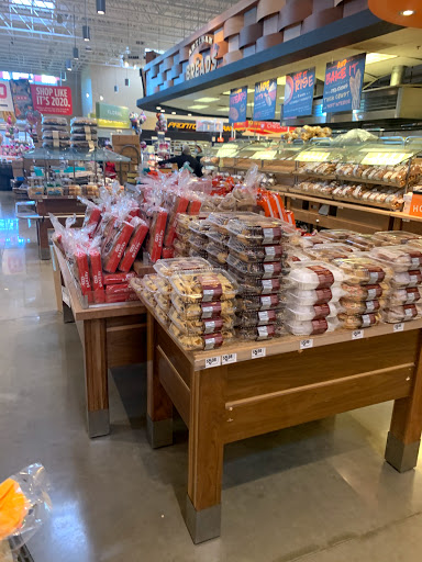 Grocery Store «H-E-B Grocery», reviews and photos, 97 Oyster Creek Dr, Lake Jackson, TX 77566‑4622, USA