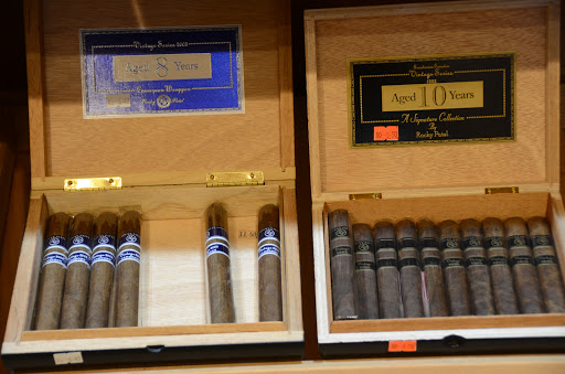 Tobacco Shop «Vape N Tobacco», reviews and photos, 1224 Ogden Ave E, Naperville, IL 60563, USA