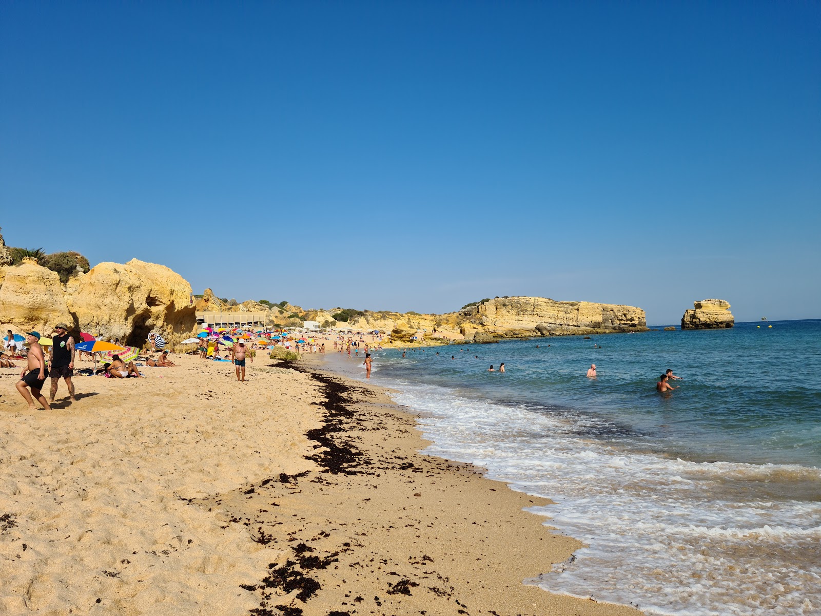 Praia de Sao Rafael'in fotoğrafı - rahatlamayı sevenler arasında popüler bir yer