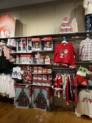 Toy Store «Disney Store», reviews and photos, 127 Outlet Square, Hershey, PA 17033, USA