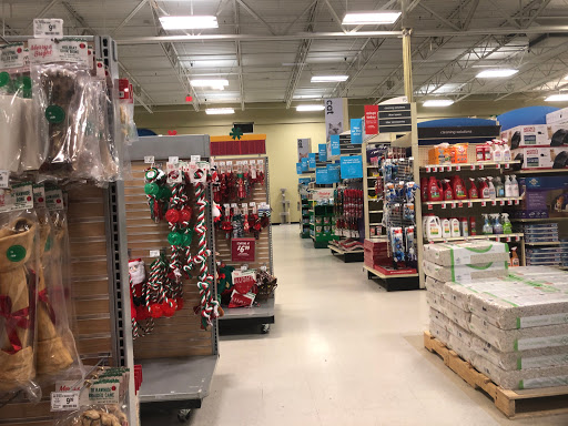 Pet Supply Store «PetSmart», reviews and photos, 3865 NY-31, Liverpool, NY 13090, USA