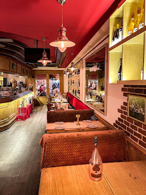 Le vin by Warner à Cannes