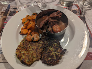 Photo n°38 de Restaurant L'Arôme Antique cave a Vin à Murat ()