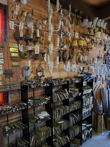 Architectural Salvage Store «Earthwise Architectural Salvage», reviews and photos, 628 E 60th St, Tacoma, WA 98404, USA