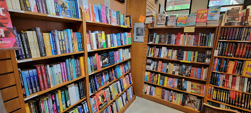 Book Store «The Twig Book Shop», reviews and photos, 306 Pearl Pkwy #106, San Antonio, TX 78215, USA
