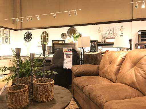 Furniture Store «Ashley HomeStore», reviews and photos, 925 Paterson Plank Rd, Secaucus, NJ 07094, USA