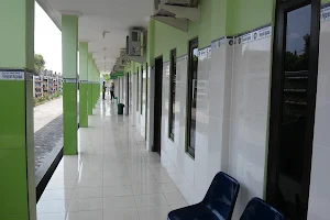 Aisha Islamic Hospital image