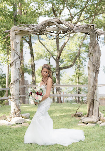 Bridal Shop «Hayden Olivia Bridal», reviews and photos, 221 S Tryon St #200, Charlotte, NC 28202, USA