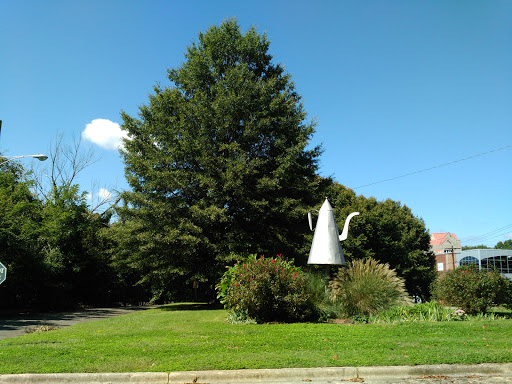 Tourist Attraction «Big Coffee Pot (Landmark)», reviews and photos, Old Salem Rd, Winston-Salem, NC 27101, USA